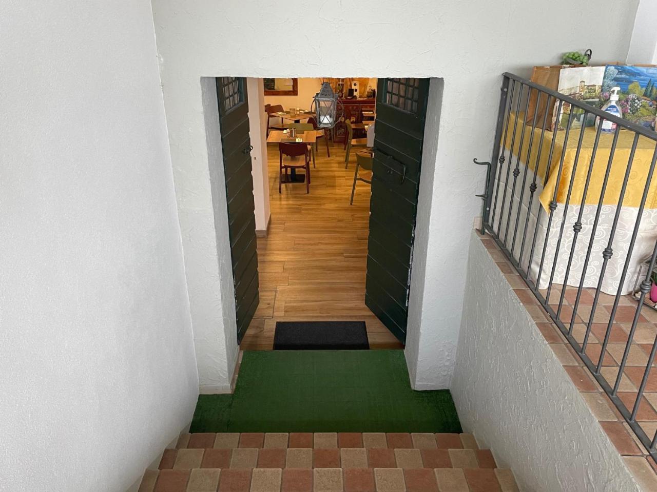 Betty'S House Bed and Breakfast Lazise Eksteriør billede
