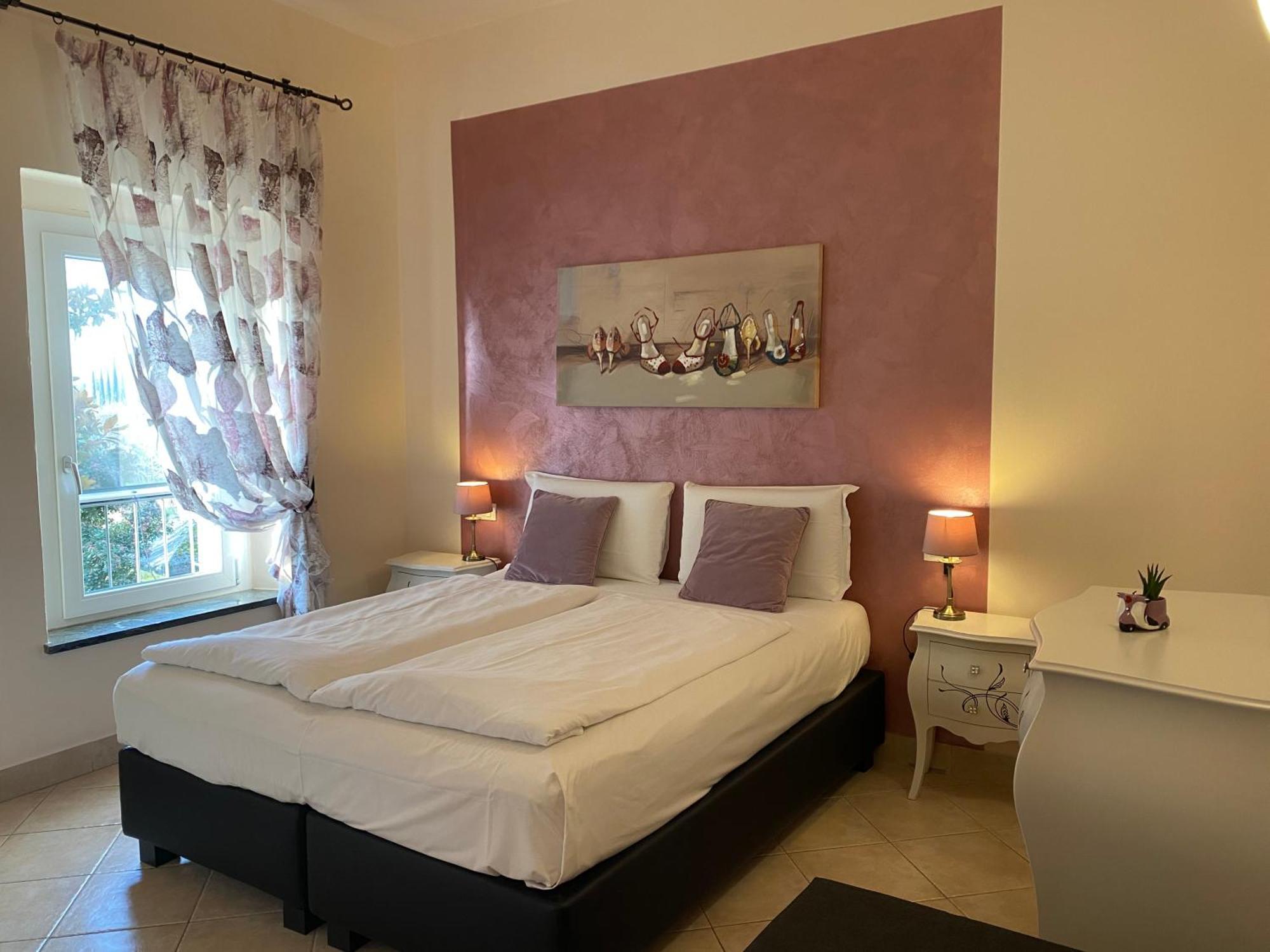 Betty'S House Bed and Breakfast Lazise Eksteriør billede