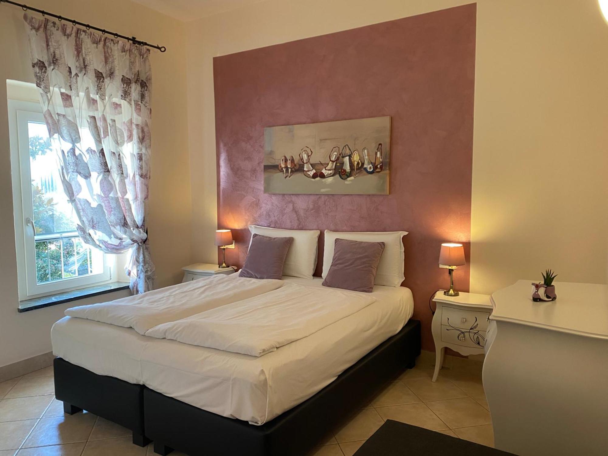 Betty'S House Bed and Breakfast Lazise Eksteriør billede